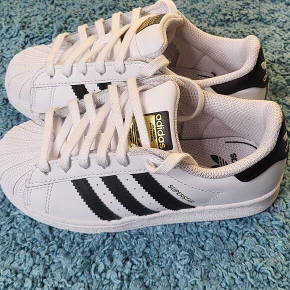 adidas Kids' Grade School Superstar Shoes - Picture 1 of 6